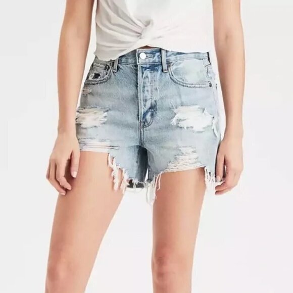 American Eagle Outfitters Pants - American Eagle AEO Light Wash 90s‎ Boyfriend Distressed Short 2